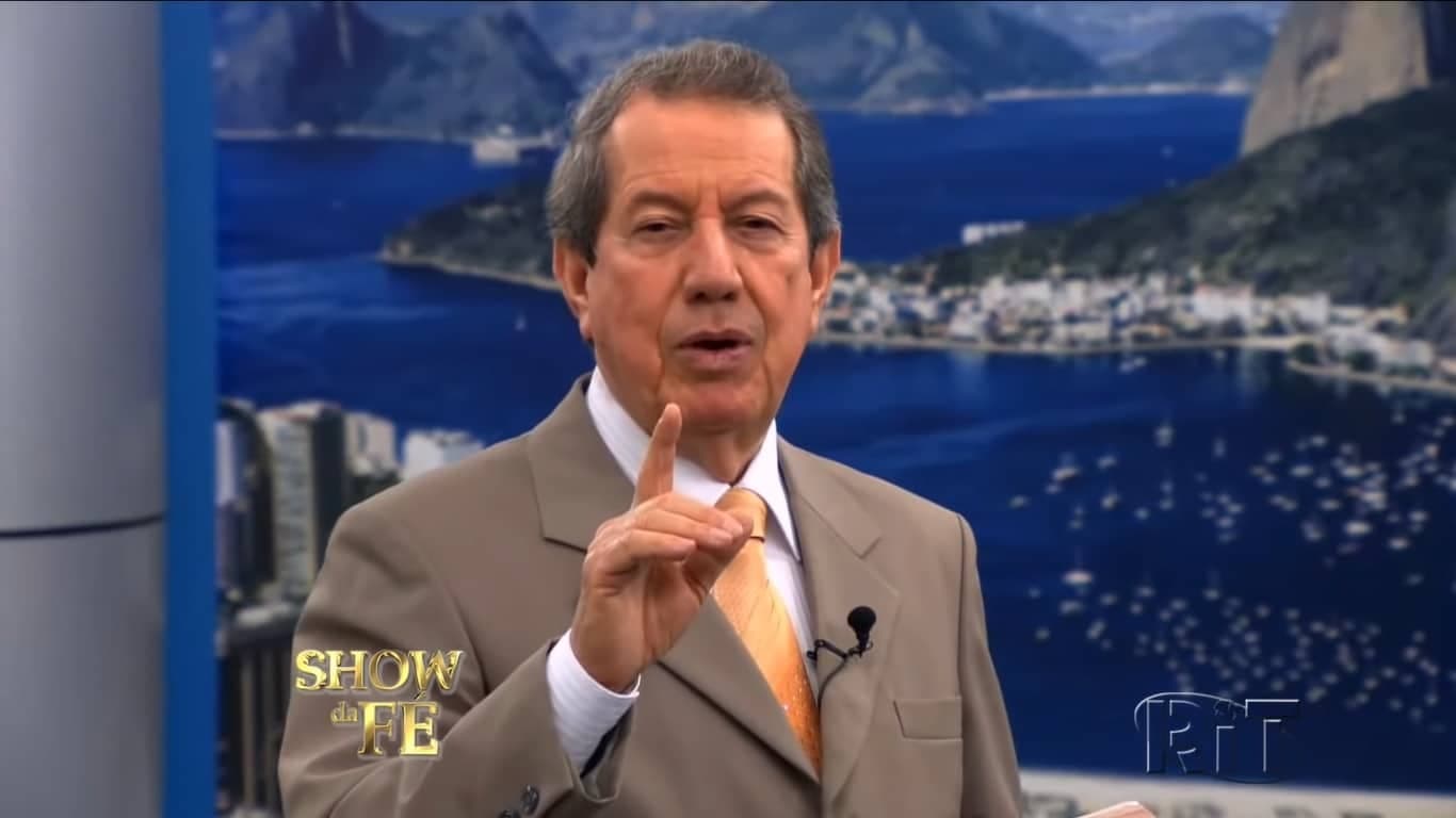 http://tvfoco.uai.com.br/wp-content/uploads/2015/05/Daniela-Mercury.jpg