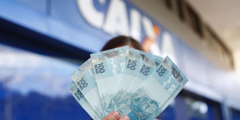 Caixa está liberando saque de R$4500 para salvar milhares de trabalhadores agora em agosto
