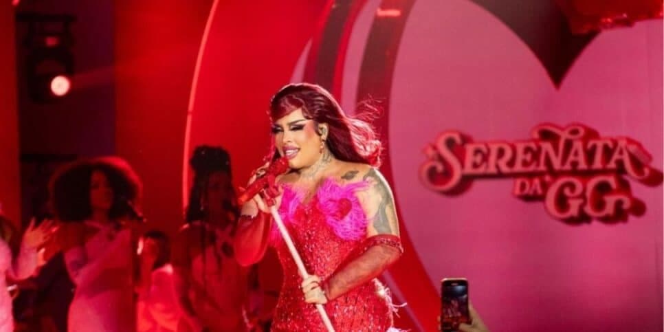 Gloria Groove divulga o DVD completo do volume 1 da "Serenata da GG”