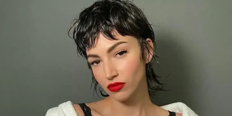 http://tvfoco.uai.com.br/wp-content/uploads/2015/05/Daniela-Mercury.jpg