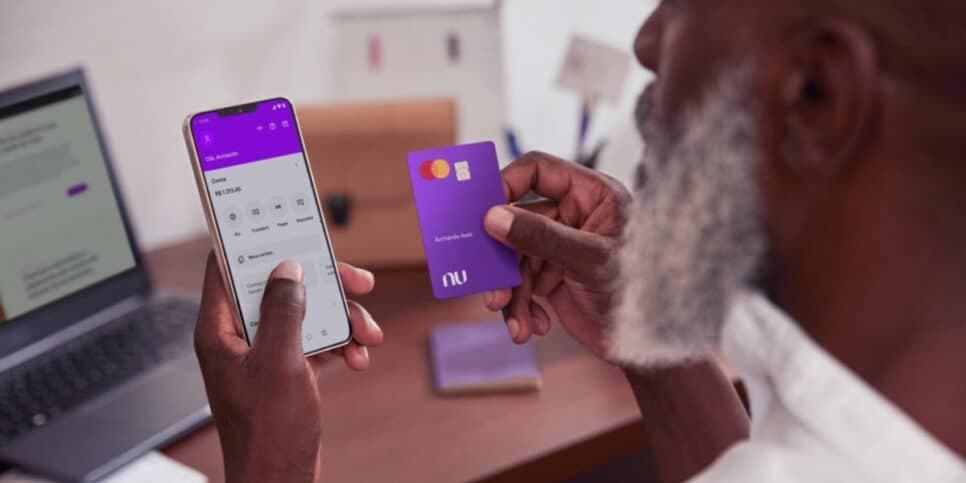Nubank bate o martelo e deixa clientes sem chão ao confirmar fim de serviço popular em 2024