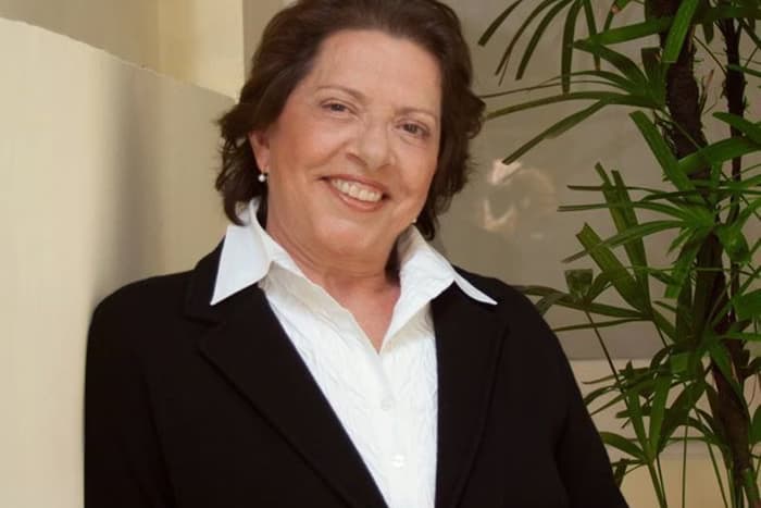 http://tvfoco.uai.com.br/wp-content/uploads/2015/05/Daniela-Mercury.jpg