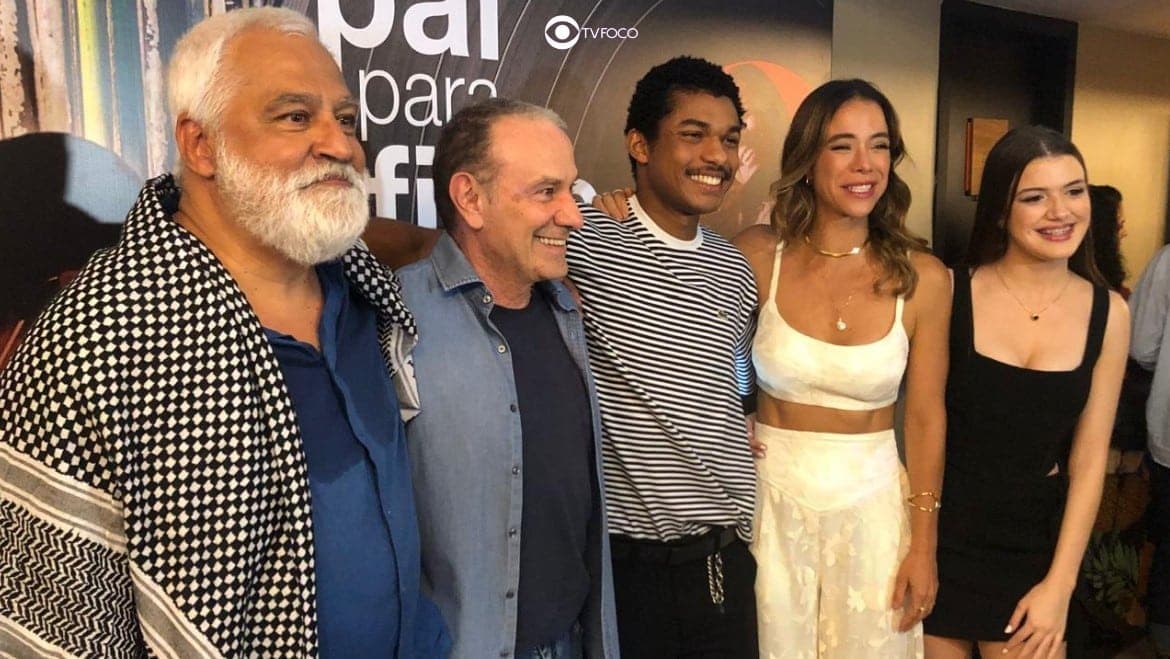 http://tvfoco.uai.com.br/wp-content/uploads/2015/05/Daniela-Mercury.jpg