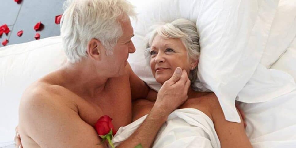 De arrepiar: 9 artifícios infalíveis para idosas 60+ terem o sexo mais prazeroso na terceira idade