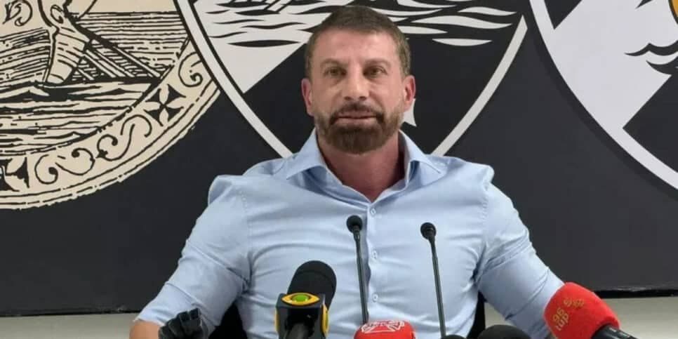 Praxedes e + 4 dando adeus: Pedrinho decide fazer a limpa no Vasco e debandada de 5 craques é confirmada