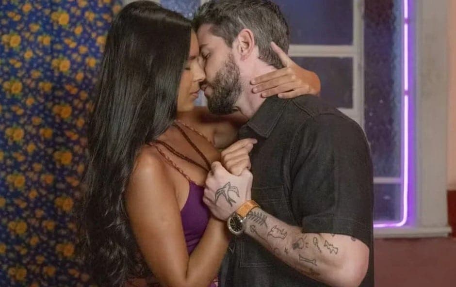 Ritinha (Mell Muzzillo) e Eriberto (Pedro Neschling) em Renascer (Foto: Reprodução / Globo)

