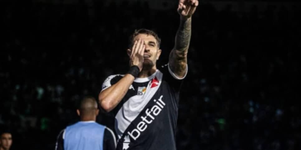Adeus elenco e para deixar elenco no Brasileirão: Vasco define saída de Vegetti e esclarece decisão