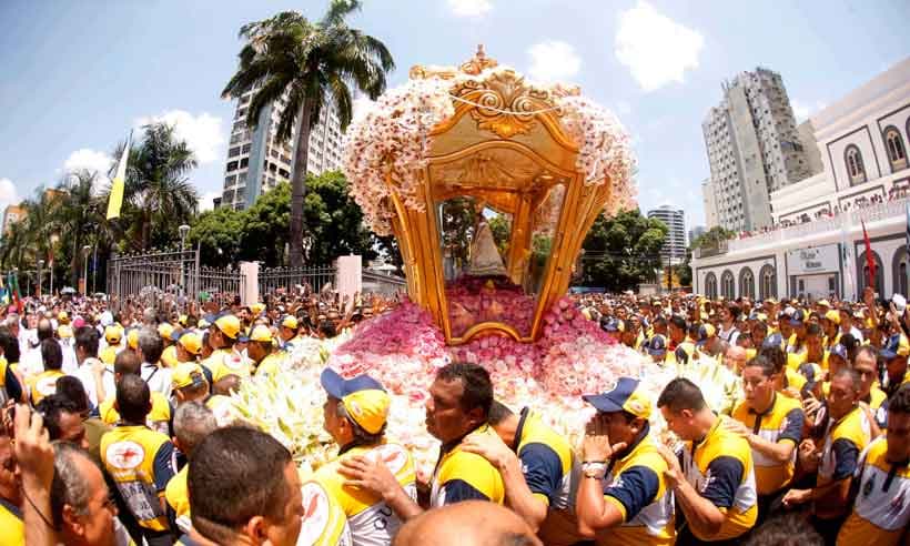 http://tvfoco.uai.com.br/wp-content/uploads/2015/05/Daniela-Mercury.jpg