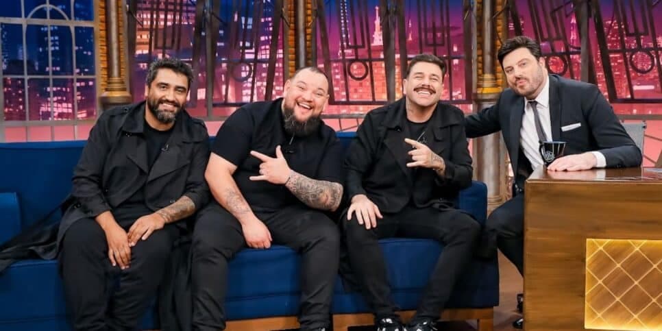 Danilo Gentili recebe os humoristas do “Clube dos Canalhas” no The Noite de hoje