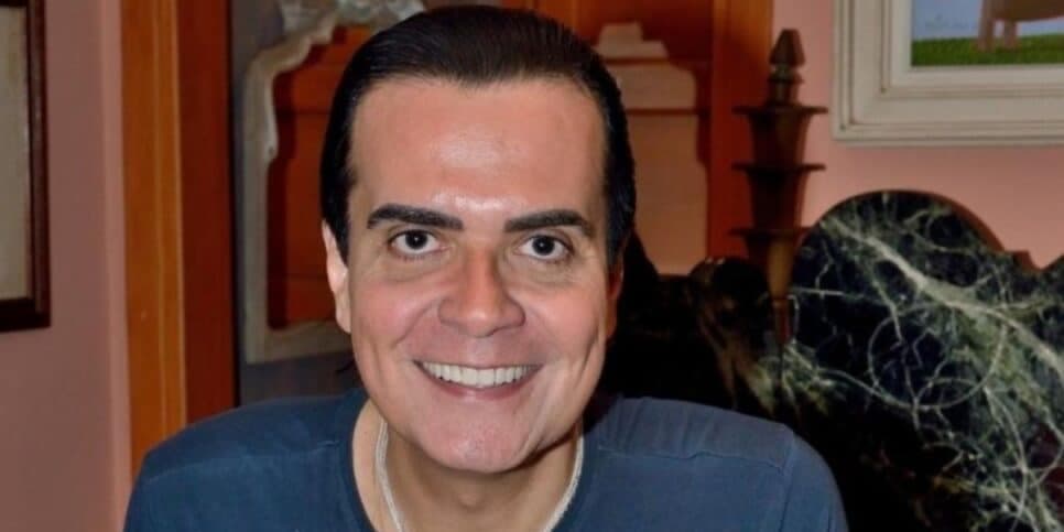Luto URGENTE: Morre o apresentador Fábio Arruda aos 54 anos