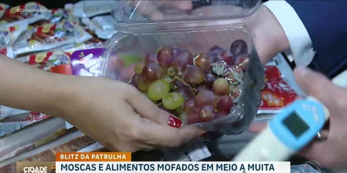 http://tvfoco.uai.com.br/wp-content/uploads/2015/05/Daniela-Mercury.jpg