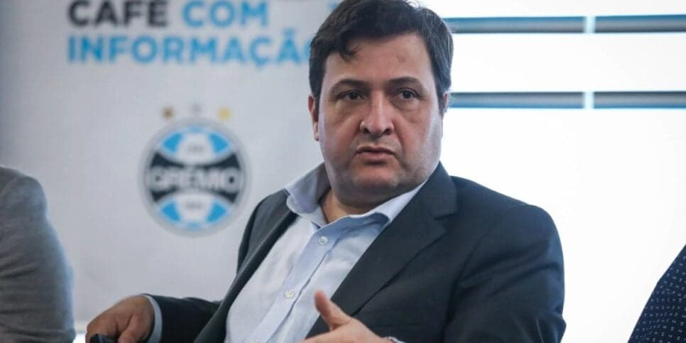 Guerra bate martelo e confirma veredito do Grêmio (Foto: Reprodução/Internet)