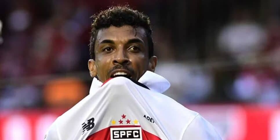 R$2M pra jogar em rival: Luiz Gustavo esnoba Casares e arma ADEUS no São Paulo