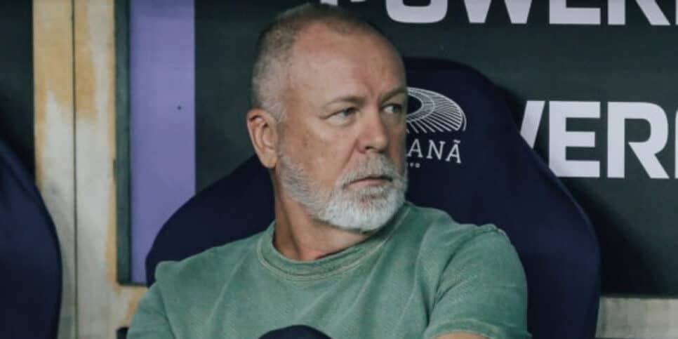 Craque de R$18M e Mano Menezes desesperado: Fluminense sofre com debandada de 2 joias pra reforçar o Botafogo
