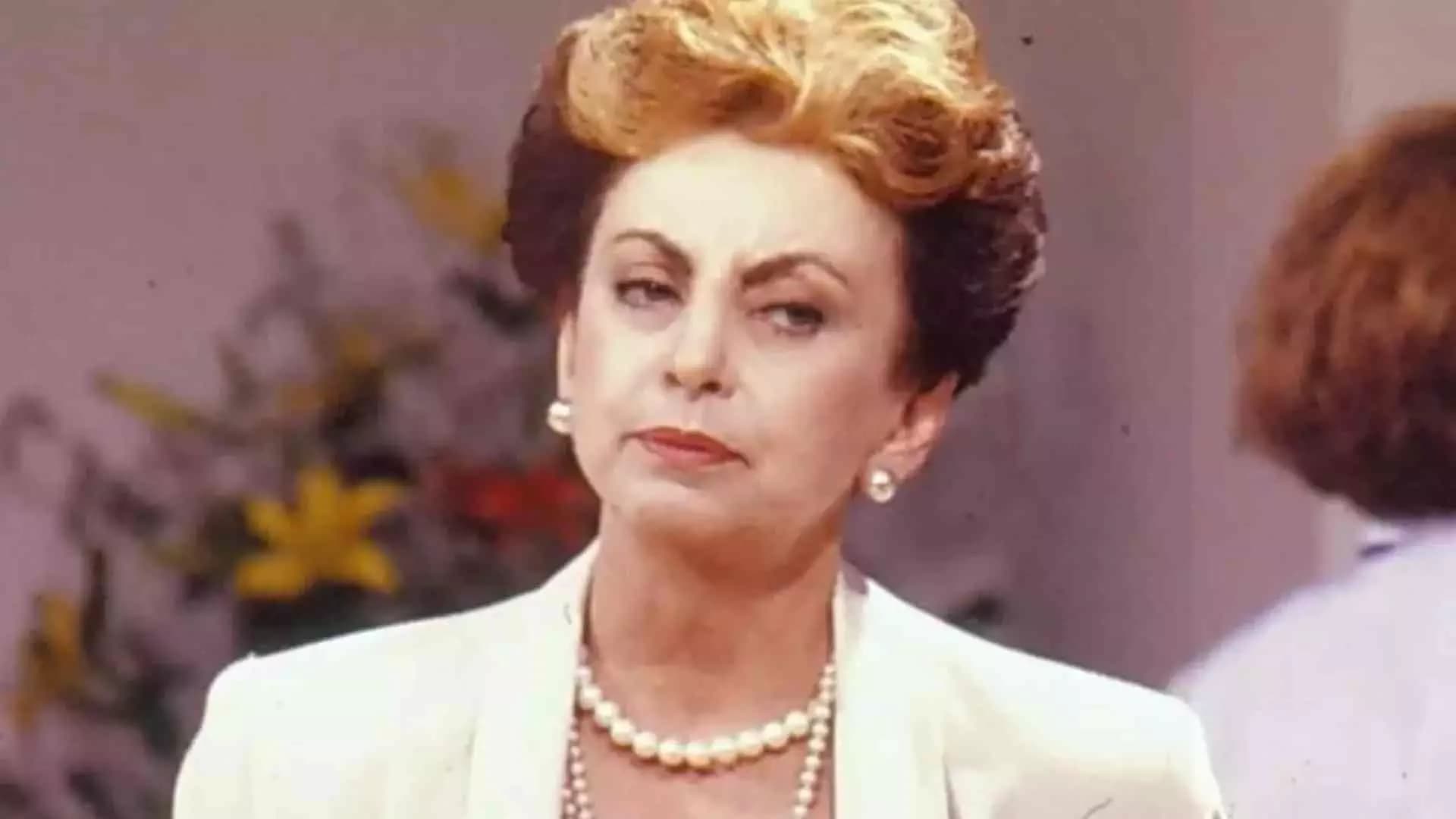 http://tvfoco.uai.com.br/wp-content/uploads/2015/05/Daniela-Mercury.jpg