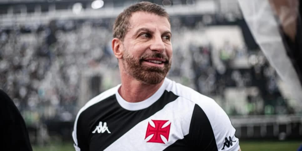 Craque de R$24M do Vasco dá adeus a Pedrinho pra jogar em gigante da Série A