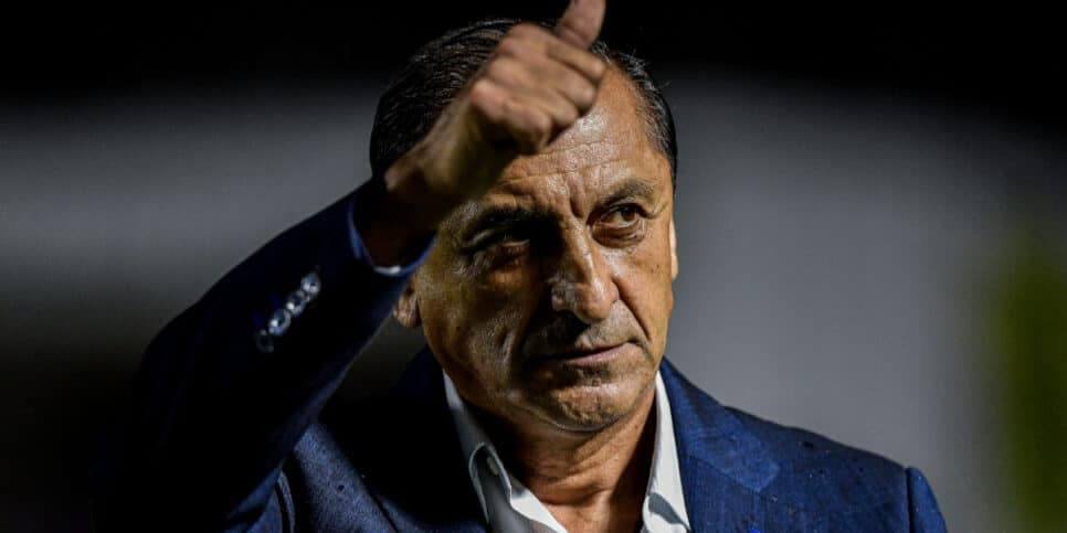 Craque de R$42M e +2: Ramón Díaz sofre com debandada de 3 no Corinthians