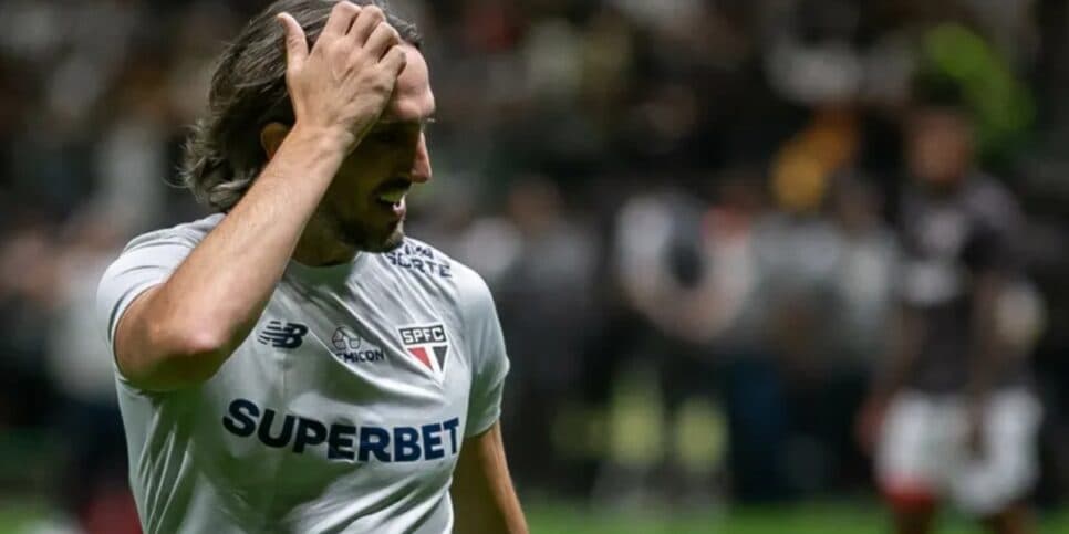 Demissão no São Paulo: Fim da era Zubeldía estremece HOJE (15)