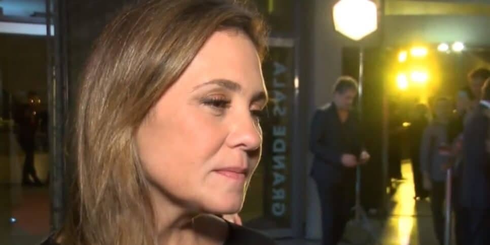 Discreta, Adriana Esteves fala sobre traição e entrega desfecho: “Se você perdoa”