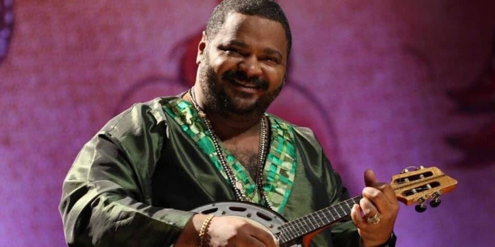 “Força da morte”: Bombeiros tiveram que deslocar ombro de Arlindo Cruz para que soltasse a mulher após AVC