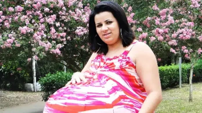 http://tvfoco.uai.com.br/wp-content/uploads/2015/05/Daniela-Mercury.jpg
