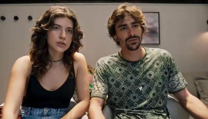 Michele e Cristiano em Mania de Você (Foto: Reprodução / Globo)

