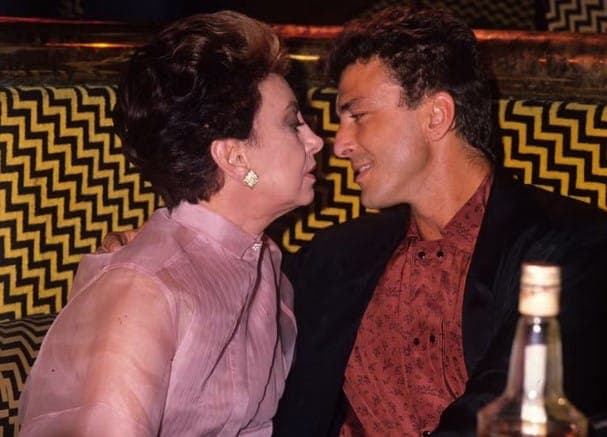 http://tvfoco.uai.com.br/wp-content/uploads/2015/05/Daniela-Mercury.jpg