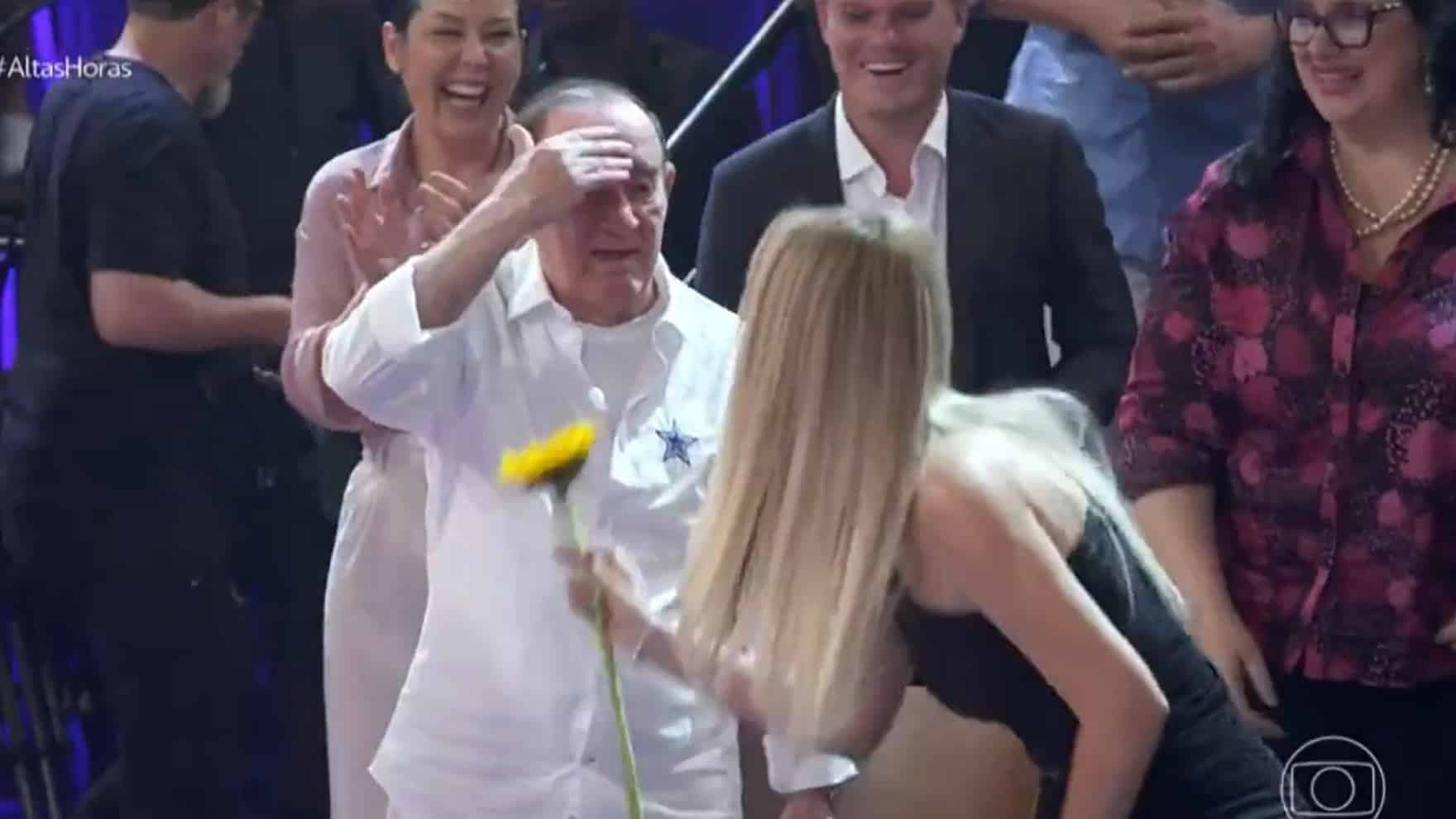 http://tvfoco.uai.com.br/wp-content/uploads/2015/05/Daniela-Mercury.jpg