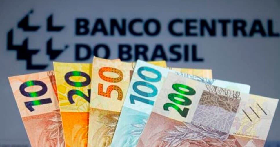 “R$ 4 mil a receber”: Banco Central emite comunicado crucial hoje (13) com alerta sobre dinheiro esquecido