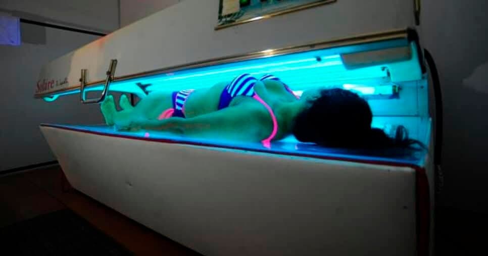 Câmaras de bronzeamento (Foto: Reprodução) 