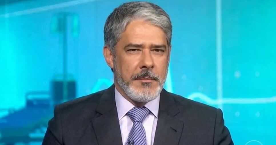 “Não deu um pio”: Bonner se cala e sofre represália no JN, após ignorar assunto mais importante do dia na Globo