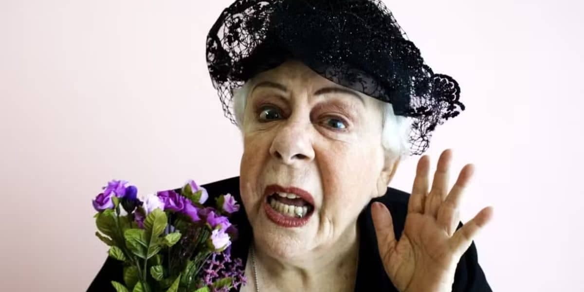 http://tvfoco.uai.com.br/wp-content/uploads/2015/05/Daniela-Mercury.jpg