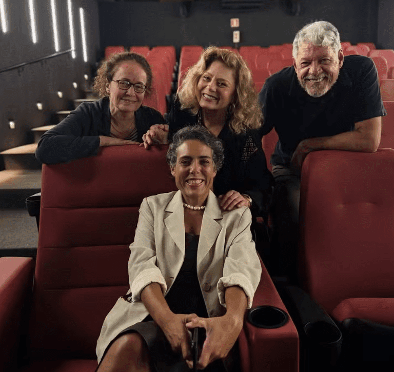 Renée de Vielmond com Vera Fischer, Antonio Grassi e Julia Barreto — Foto: reprodução/ instagram