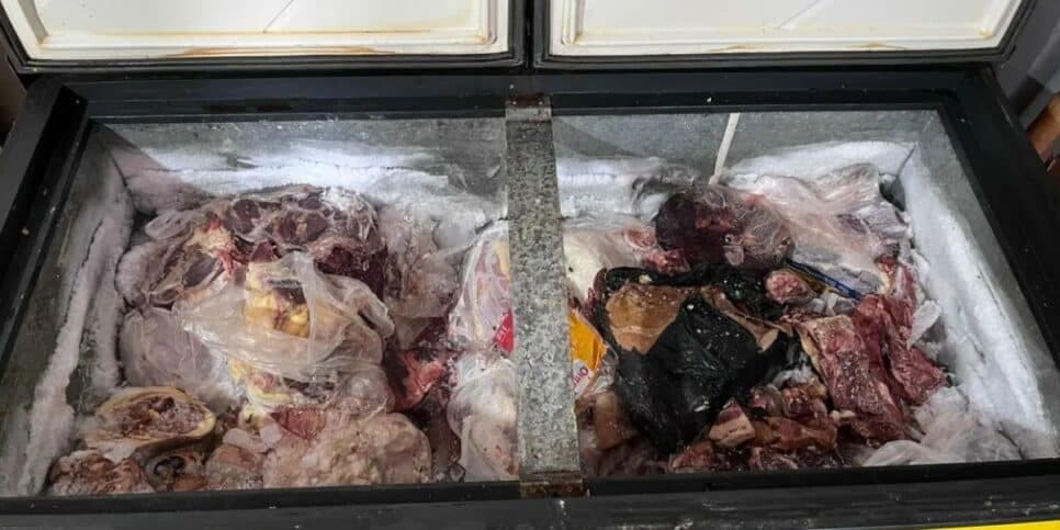 Mais de 700 kg de carne foram apreendidas pela Vigilância Sanitária (Foto Reprodução/Internet) Mais de 700 kg de carne foram apreendidas pela Vigilância Sanitária (Foto Reprodução/Internet)