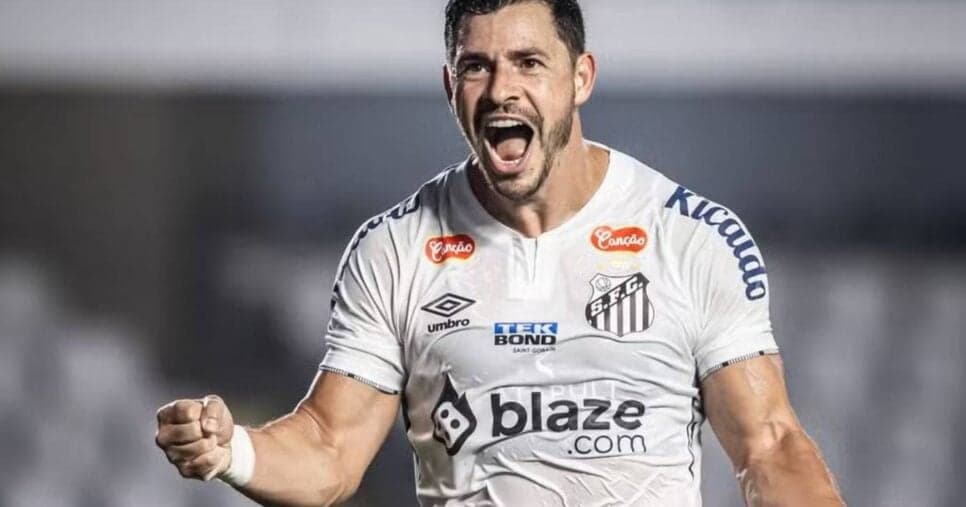 Giuliano FORA, 6 joias dando adeus e desfecho de retorno de Neymar: Teixeira crava 3 viradas no Santos em 2025