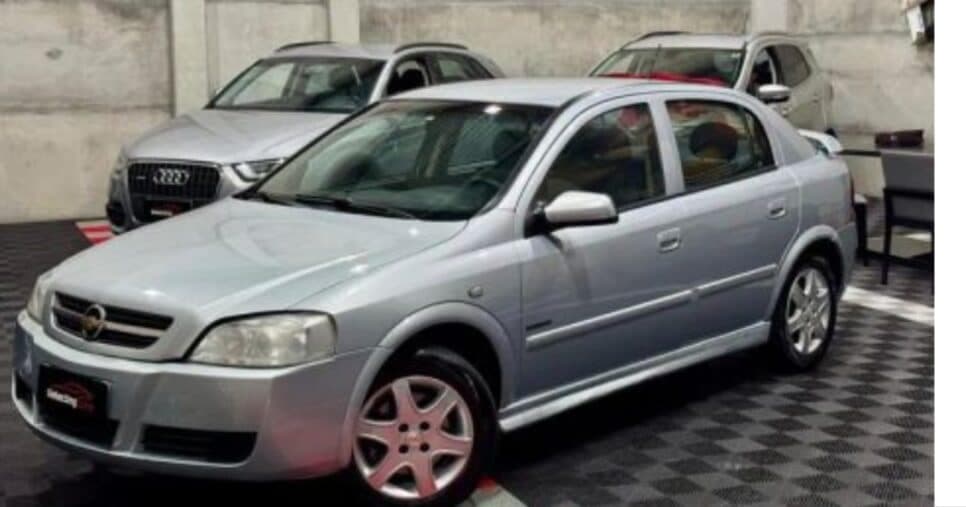 Chevrolet Astra - Foto: Internet Chevrolet Astra - Foto: Internet