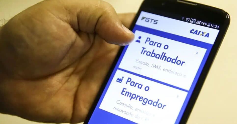 Banco Central em alerta: Caixa emite 3 comunicados emergenciais para quem tem conta-corrente e poupança no celular