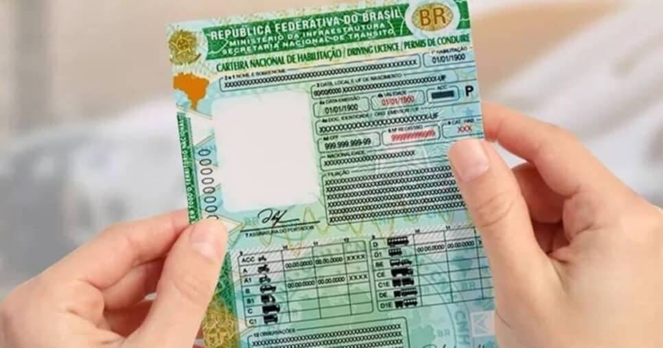 Motoristas sem chão: Comunicado do Serasa sobre suspensão da CNH chega com 3 alertas máximos a brasileiros