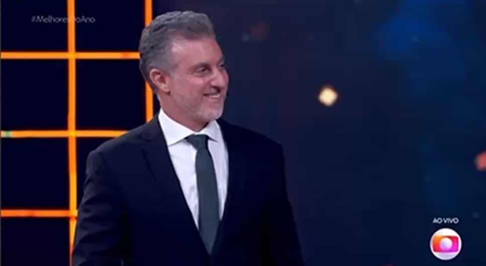 Luciano Huck apresentou o Melhores do Ano (Foto: Reprodução/ Globo)