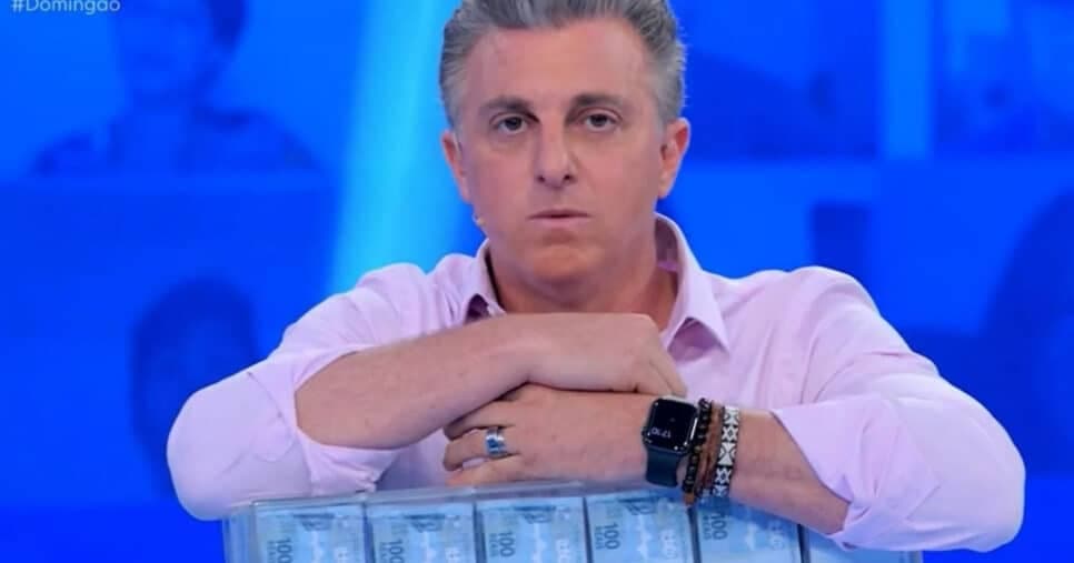 Huck quase dá R$2M no Domingão após participante ‘errar’ pergunta mais fácil de Quem Quer Ser um Milionário