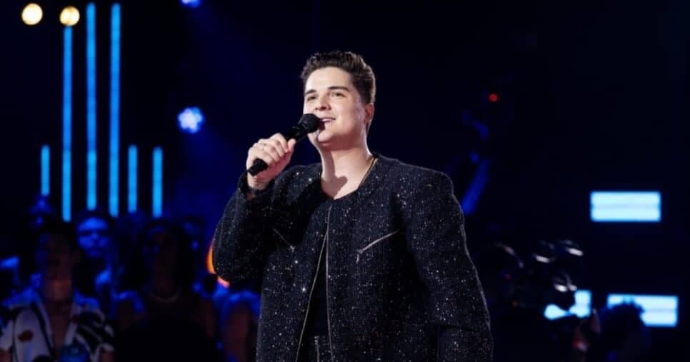 Eric Land comemora sucesso de novo DVD com música no Top 10 do Spotify