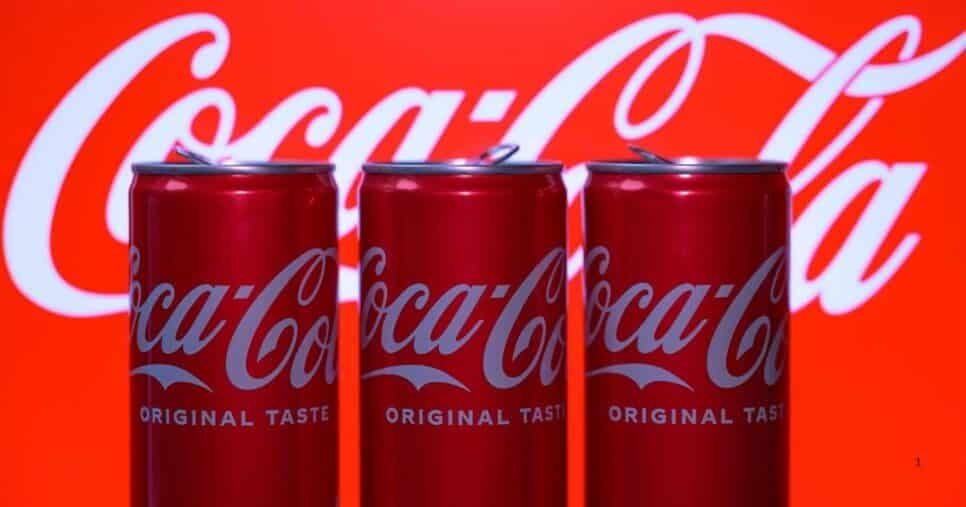 Coca-Cola realizou um grande Recall na Bélgica (Foto Reprodução/BBC)