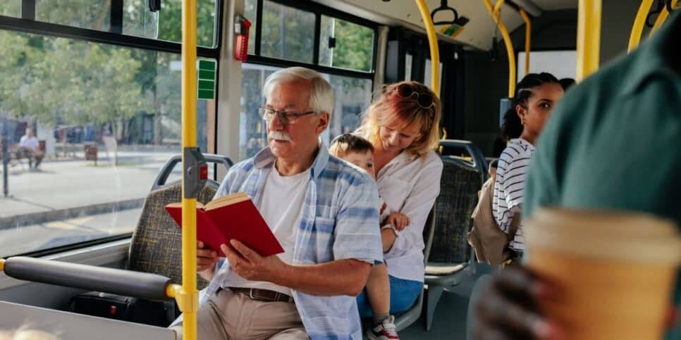 Nada de isenção: O estado onde idosos de 60 a 64 precisam pagar por ônibus e metrôs no Brasil