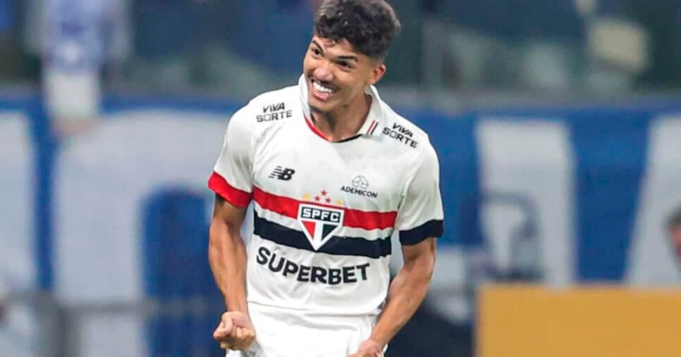 Craque de R$12M está dando adeus junto com William Gomes: Casares crava expulsão de 2 joias no São Paulo