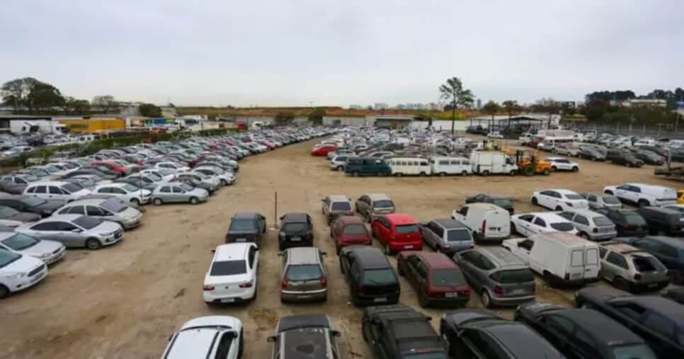 Detran-SP realiza primeiro leilão de carros - Foto: Internet