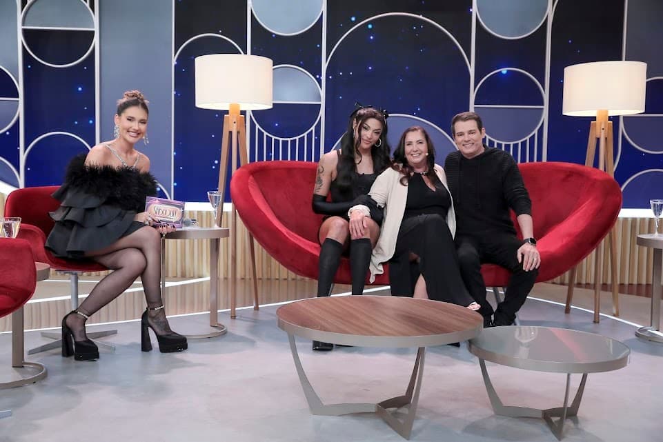 Fenômenos em suas carreiras, Pabllo Vittar e Celso Portiolli estarão no próximo Sabadou com Virginia