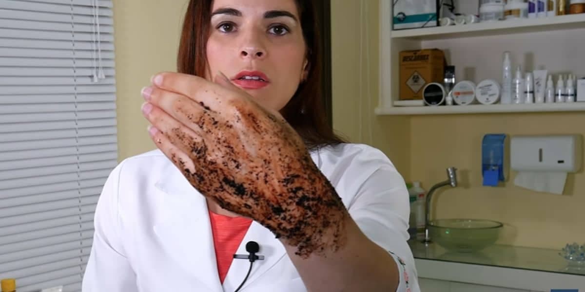 http://tvfoco.uai.com.br/wp-content/uploads/2015/05/Daniela-Mercury.jpg