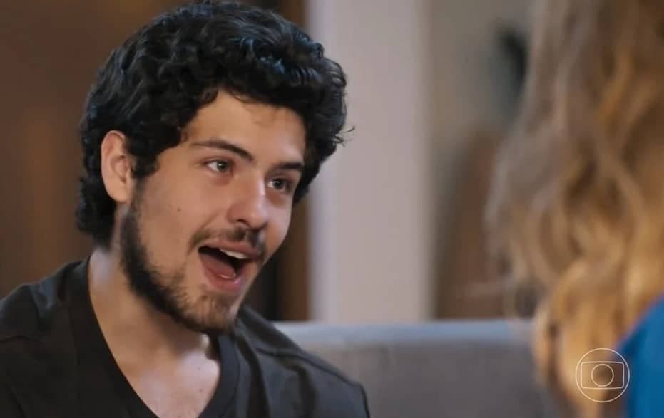 Tomás (Paulo Mendes) em Mania de Você (Foto: Reprodução / Globo)
