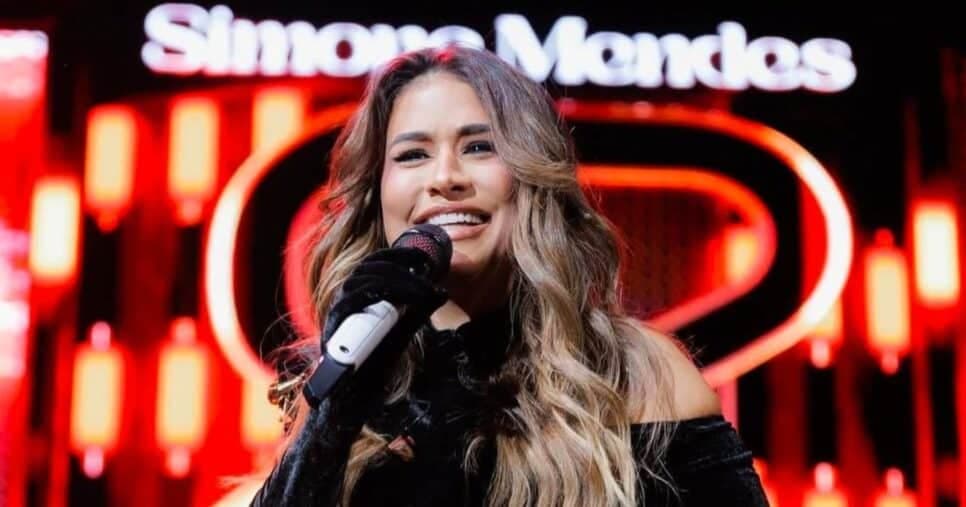 Simone Mendes encerra turnê na Europa com dois shows esgotados