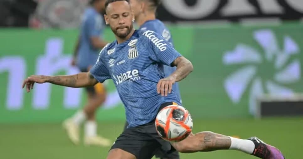Neymar pede para trocar a bola após jogo contra Corinthians (Reprodução/Internet)